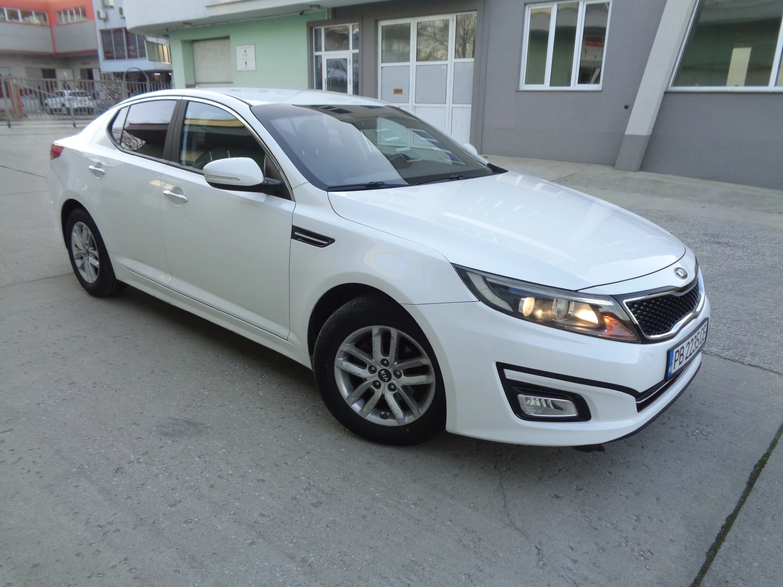 Kia K5 2.0i-155-NAVI-KOJA-AVTOMAT-BARTER-LIZING | Mobile.bg � ����������� 2