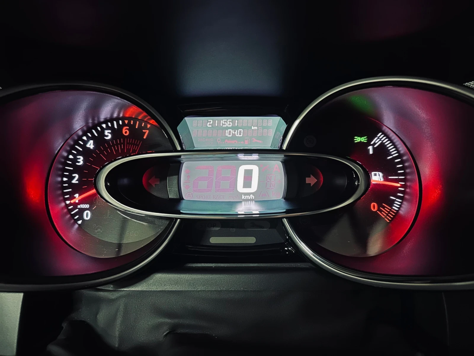 Renault Clio Camera, Navi, Premium Audio, Moschino | Mobile.bg � ����������� 15