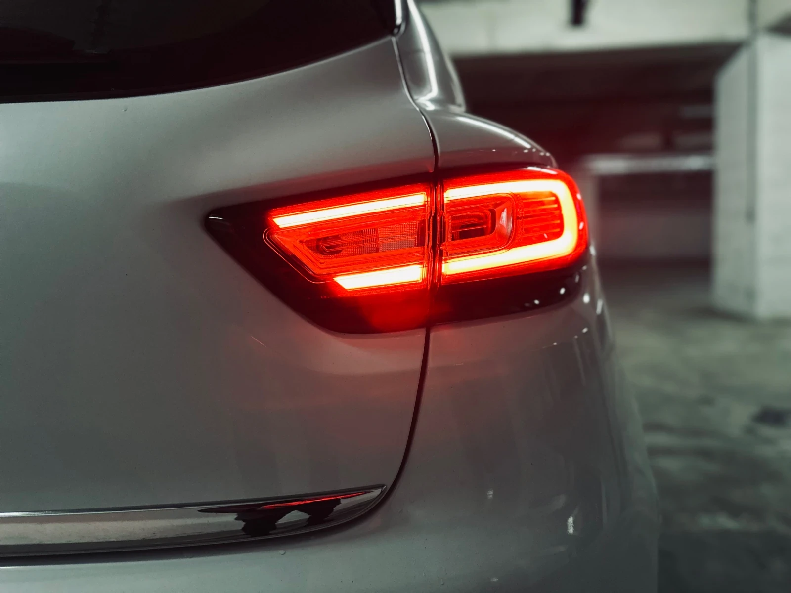 Renault Clio Camera, Navi, Premium Audio, Moschino - изображение 7