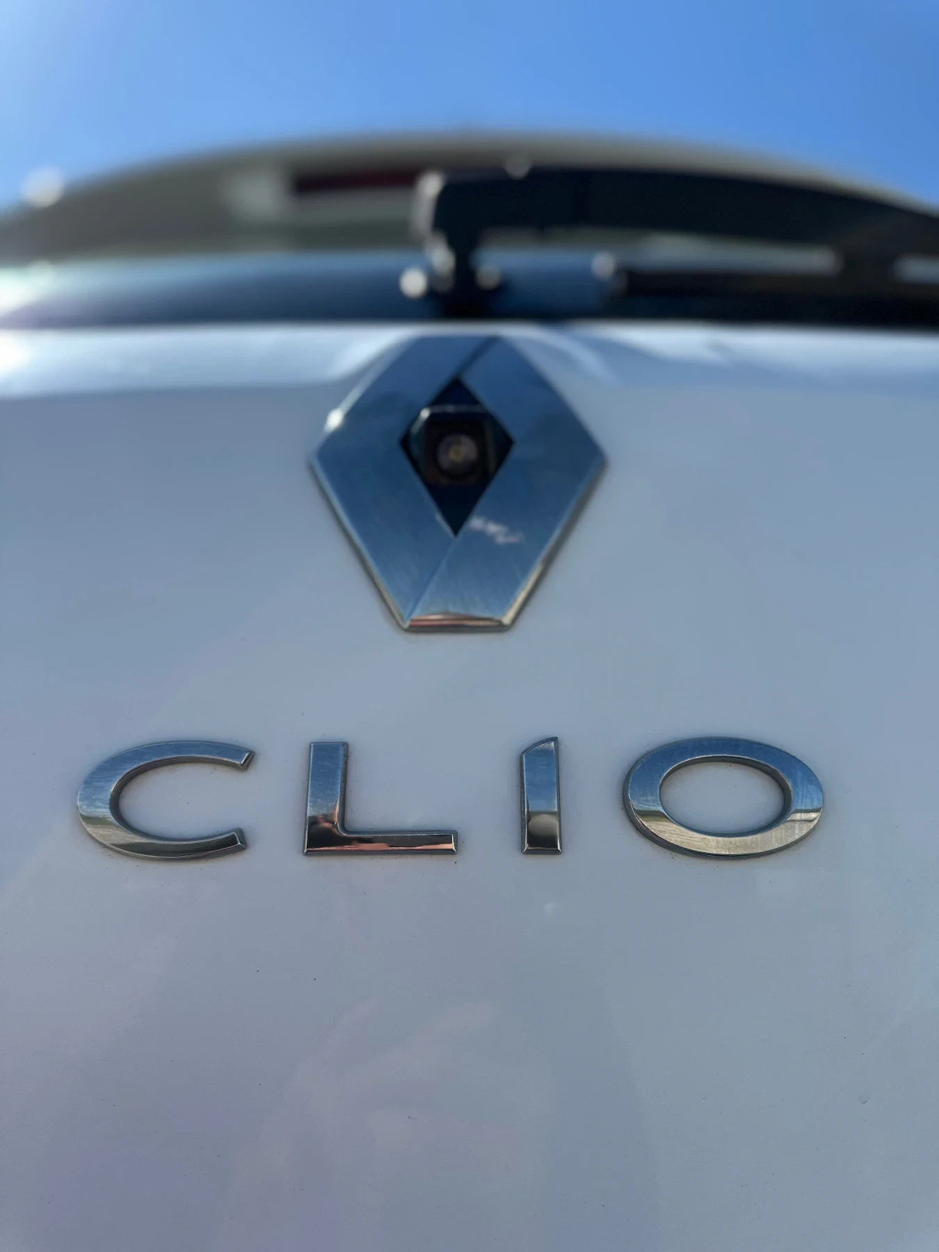 Renault Clio -FULL LED* Camera, Navi, Premium Audio, Moschino, снимка 11 - Автомобили и джипове - 54094219