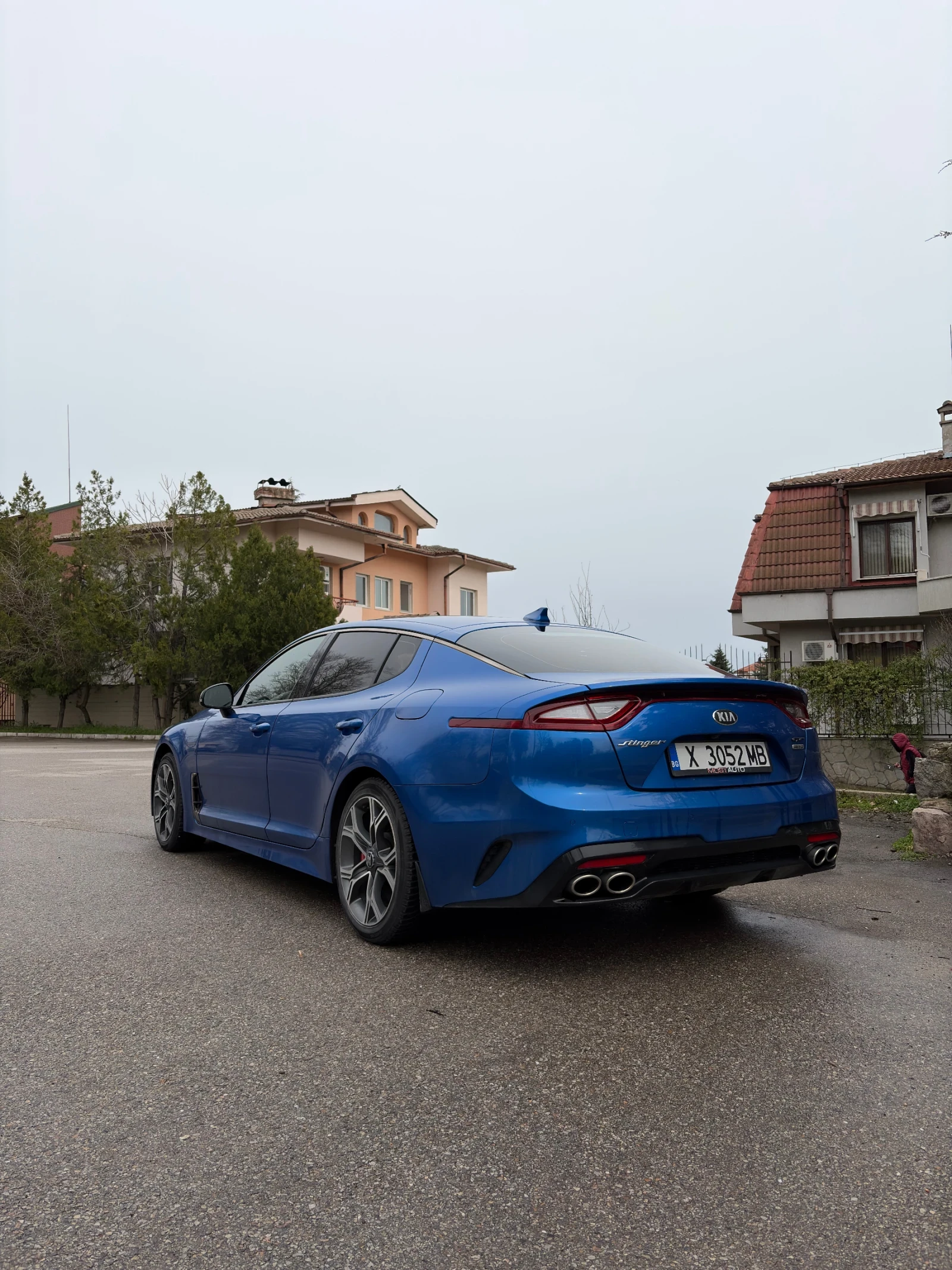 Kia Stinger 3.3 GT AWD, снимка 4 - Автомобили и джипове - 54015126