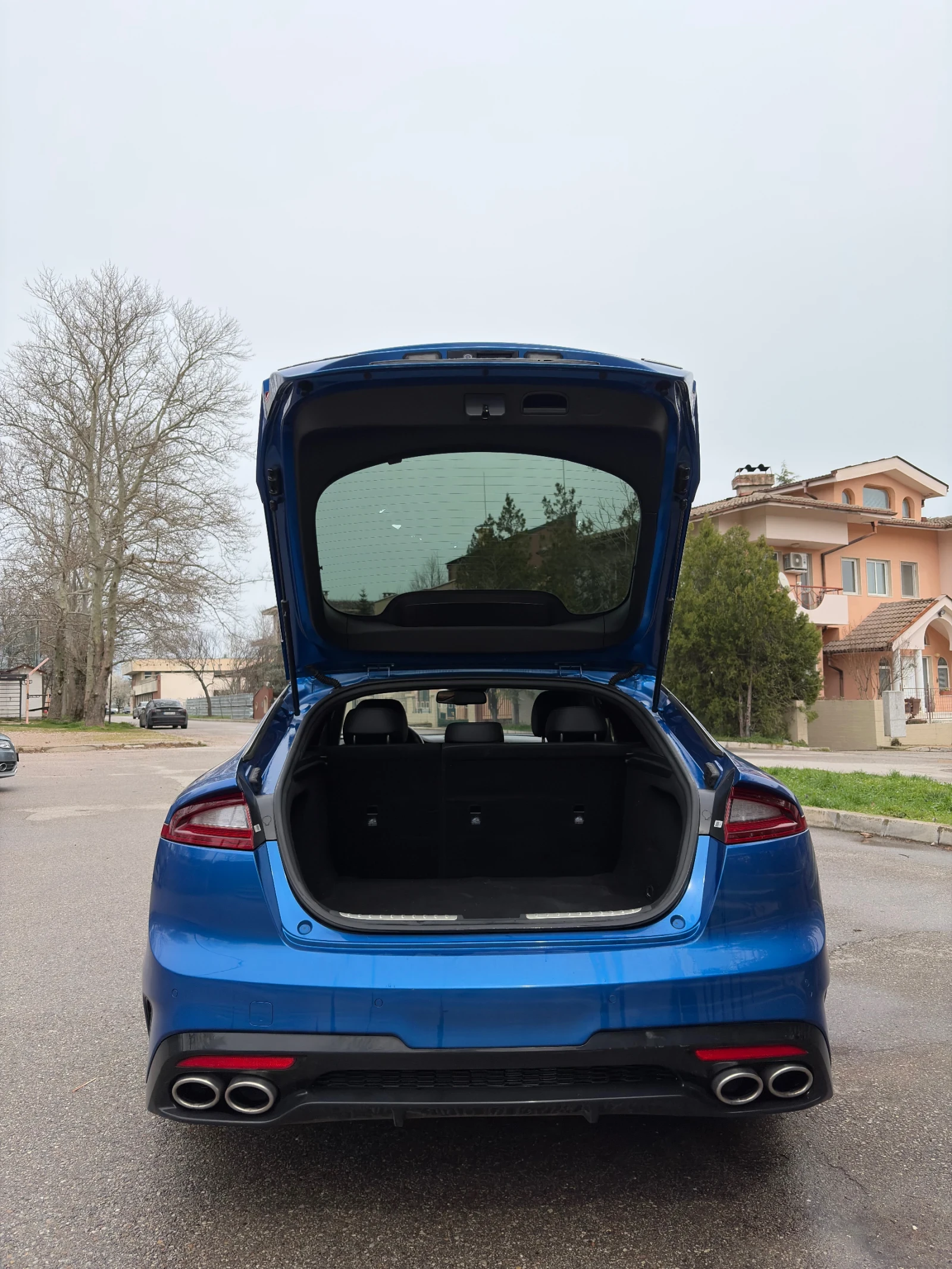 Kia Stinger 3.3 GT AWD, снимка 6 - Автомобили и джипове - 54015126