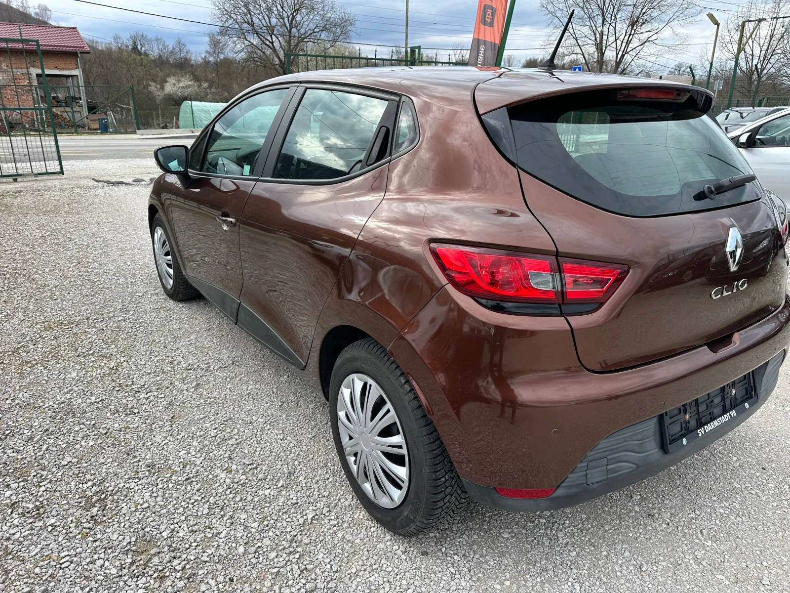 Renault Clio 1.2 i, снимка 6 - Автомобили и джипове - 54043803