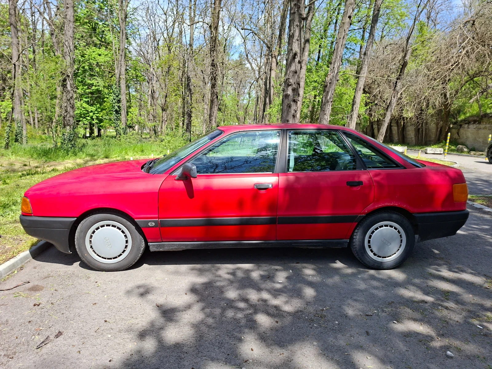 Audi 80, снимка 2 - Автомобили и джипове - 54302001