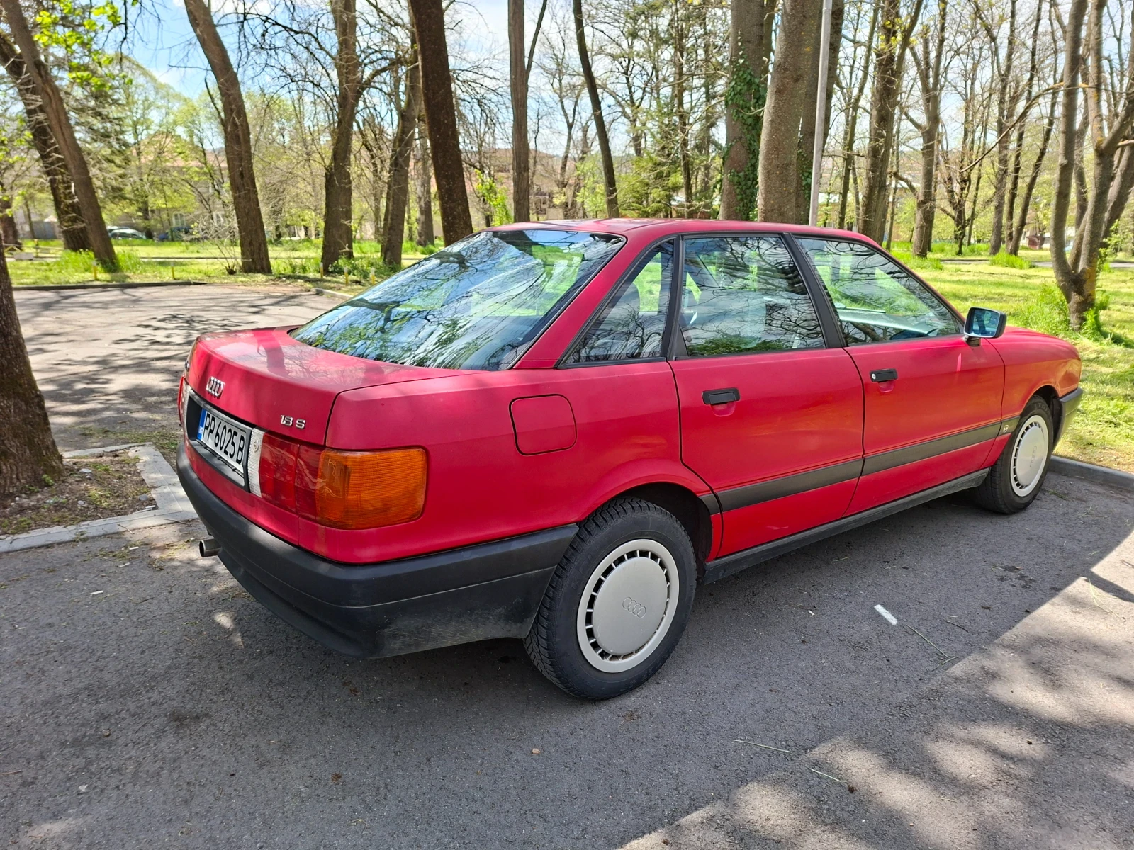 Audi 80, снимка 4 - Автомобили и джипове - 54302001