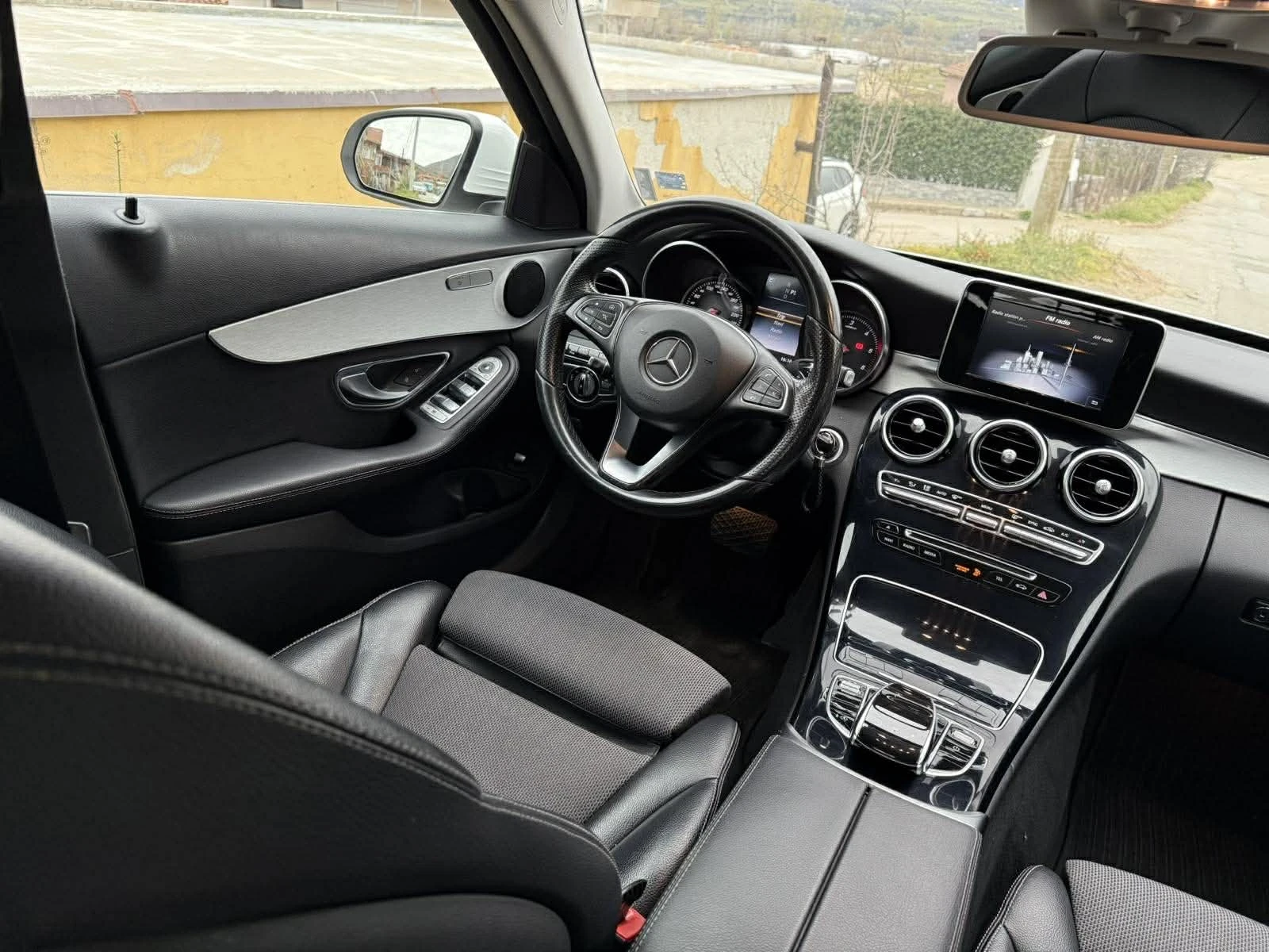 Mercedes-Benz C 220 170кс.ЛИЗИНГ ТОП АВТО-КАСКО, снимка 11 - Автомобили и джипове - 54551845