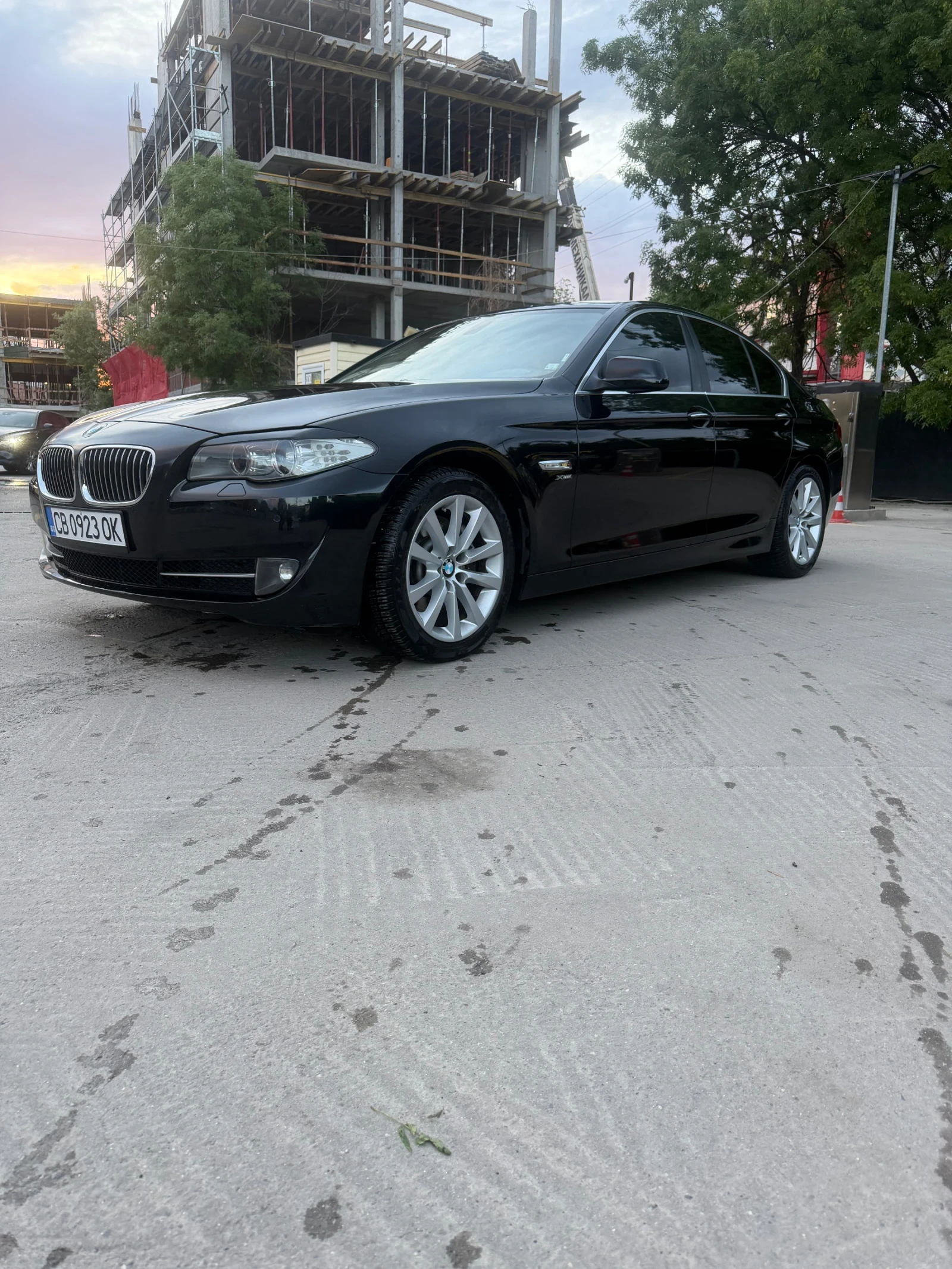 BMW 525 218hp КОЖА* КАМЕРА* ТОП, снимка 2 - Автомобили и джипове - 54570247