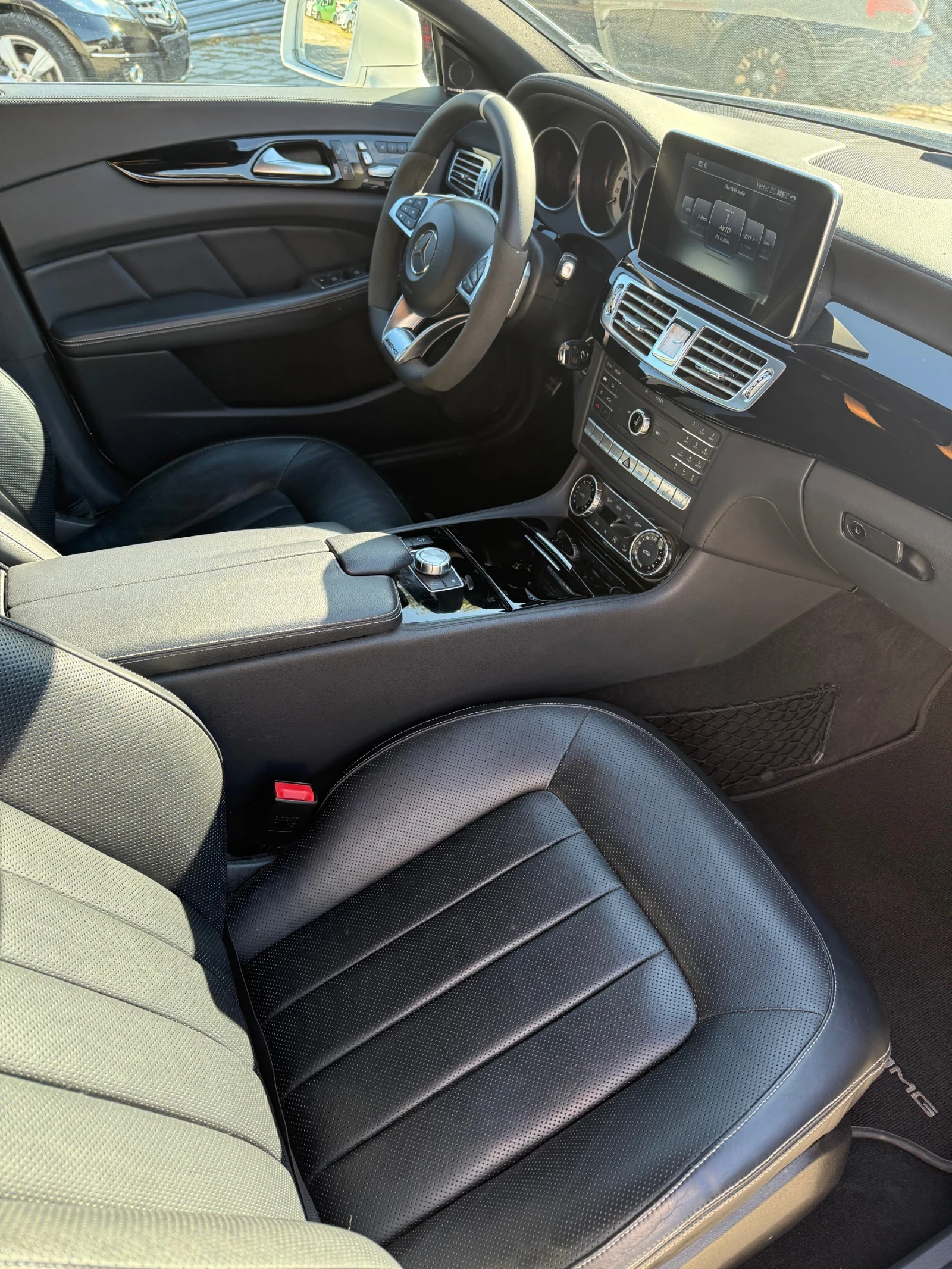 Mercedes-Benz CLS 400, снимка 9 - Автомобили и джипове - 54577337