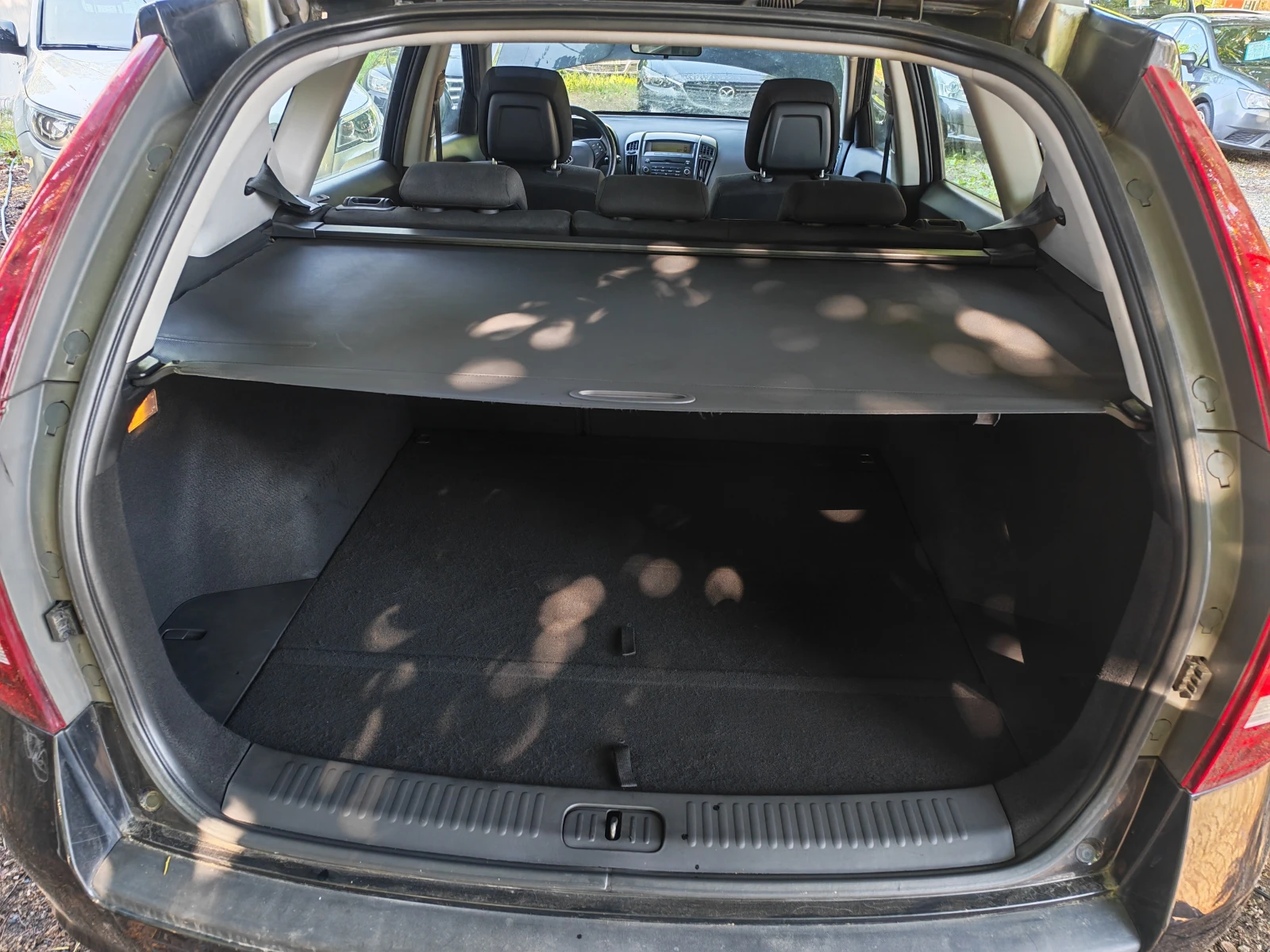 Kia Ceed 1.6CRDI-90к.с, снимка 14 - Автомобили и джипове - 54794508