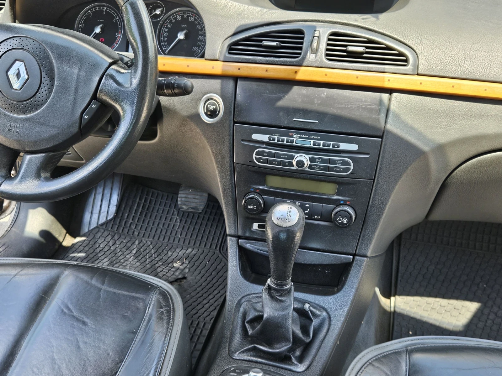 Renault Laguna, снимка 13 - Автомобили и джипове - 54814722