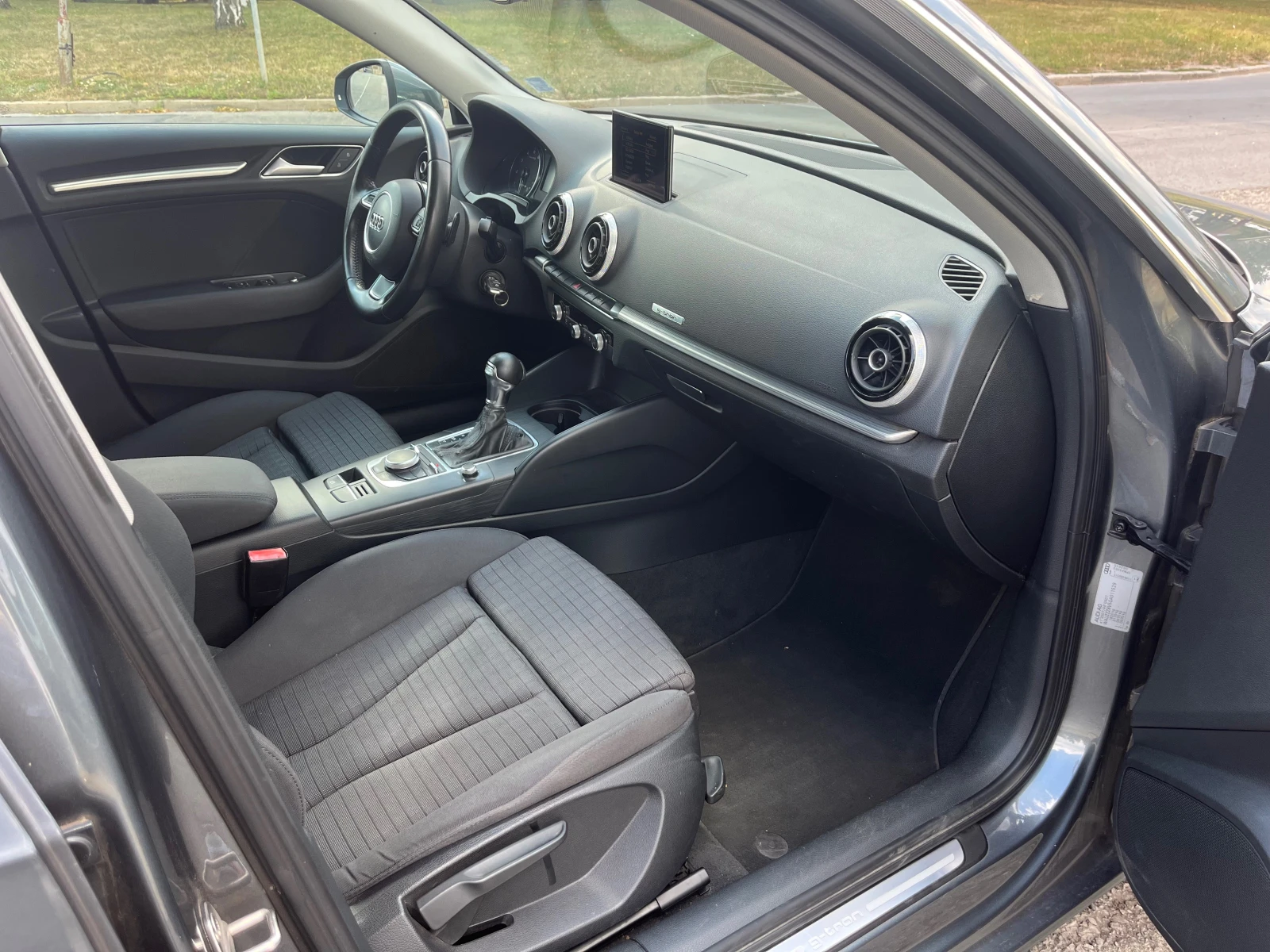 Audi A3 1.4.g-tron, снимка 12 - Автомобили и джипове - 55598212