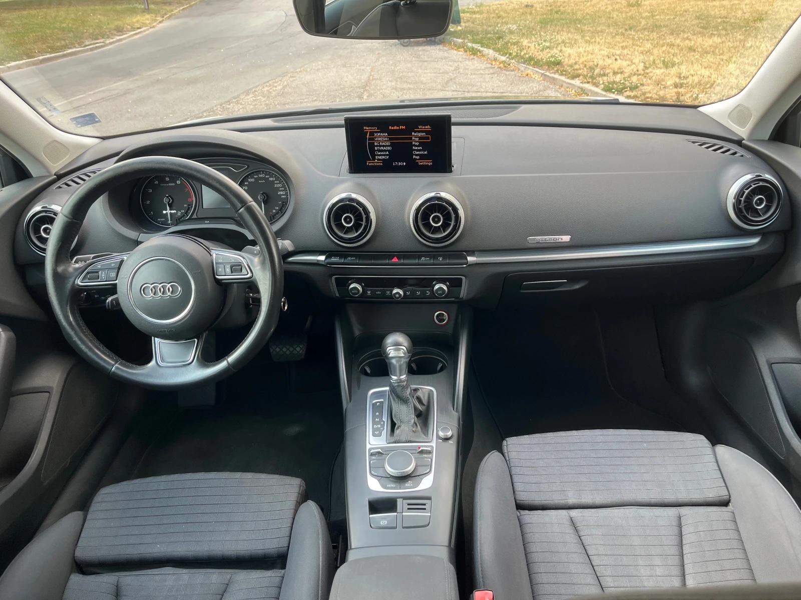 Audi A3 1.4.g-tron, снимка 13 - Автомобили и джипове - 55598212