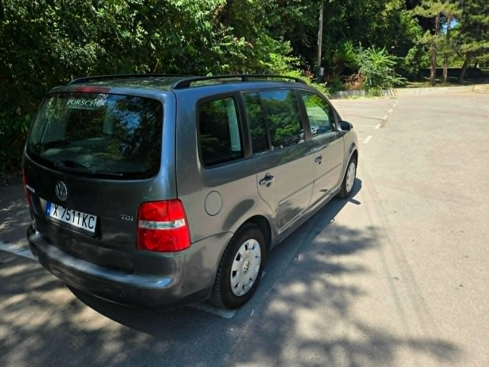 VW Touran 1.9 TDI , снимка 3 - Автомобили и джипове - 55606942