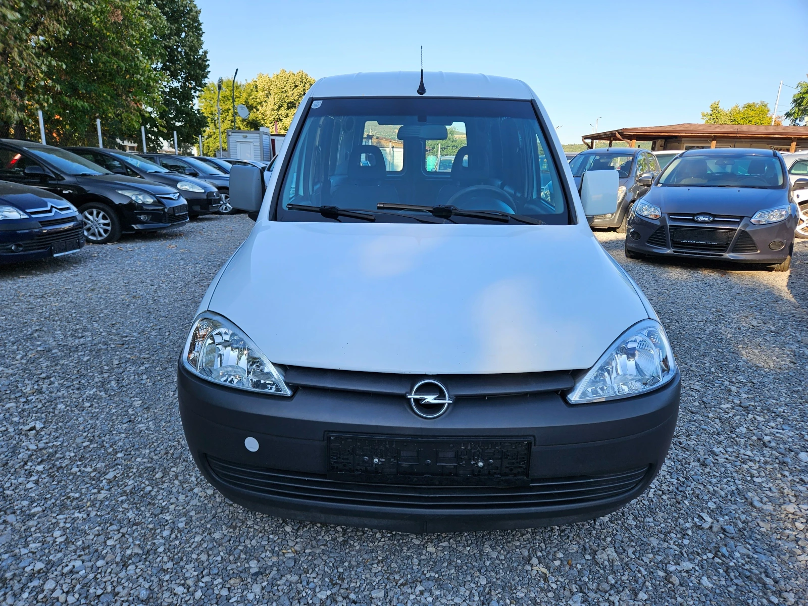 Opel Combo 1.3CDTI, снимка 8 - Автомобили и джипове - 55704035