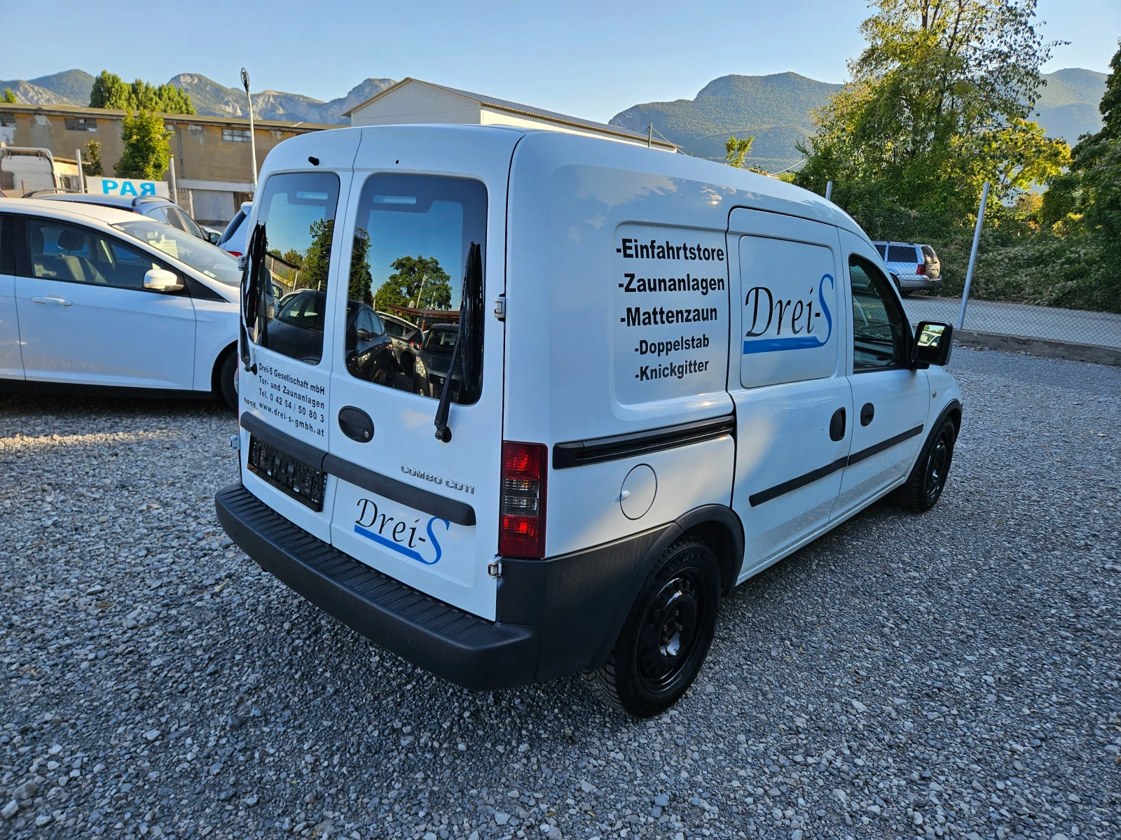 Opel Combo 1.3CDTI, снимка 3 - Автомобили и джипове - 55704035
