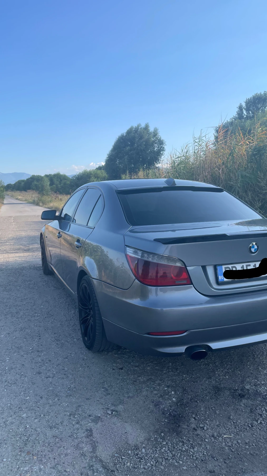 BMW 520, снимка 3 - Автомобили и джипове - 55817611