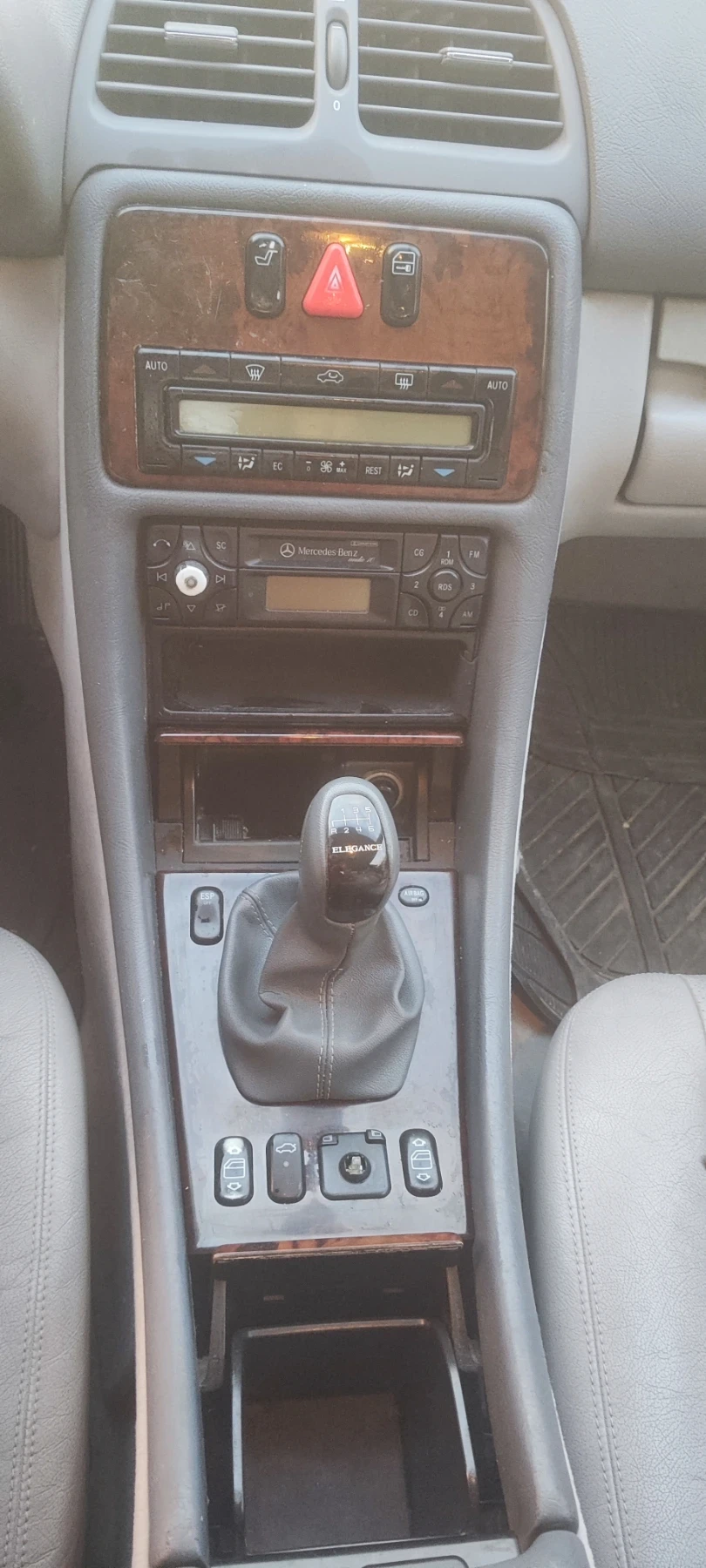 Mercedes-Benz CLK Clk 200 kompressor, снимка 11 - Автомобили и джипове - 56167270