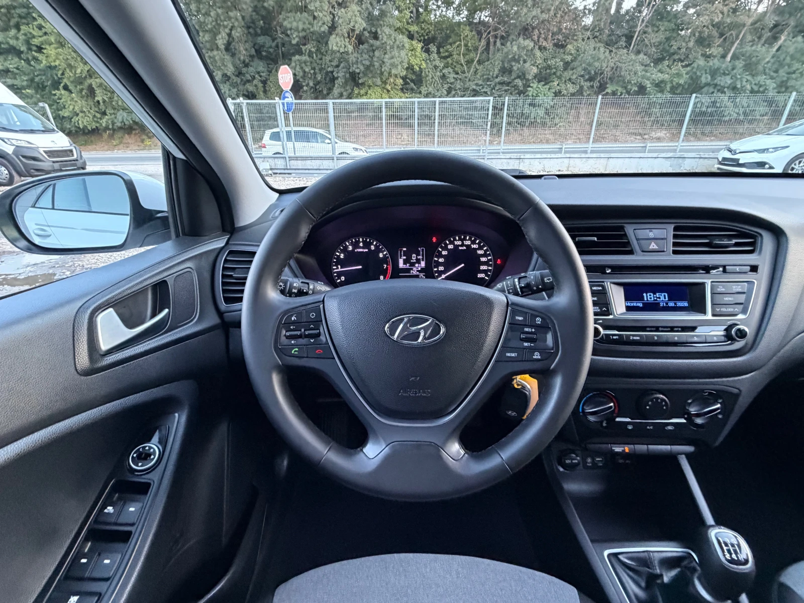 Hyundai I20 1.25Benzin* Comfort* EVRO6, снимка 17 - Автомобили и джипове - 56191373