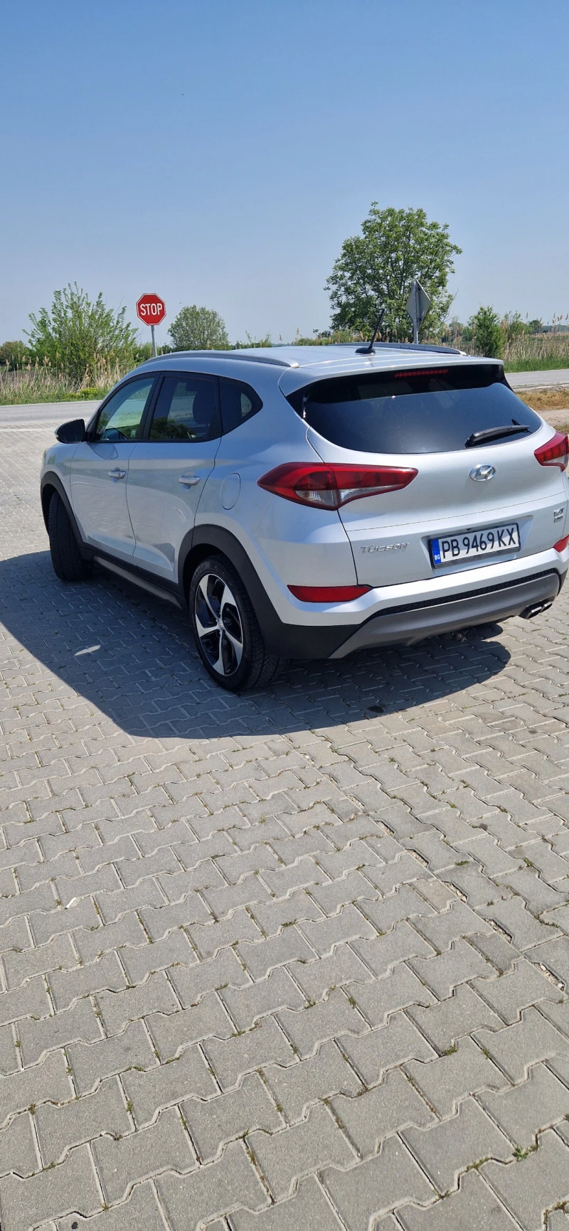 Hyundai Tucson, снимка 4 - Автомобили и джипове - 47221545