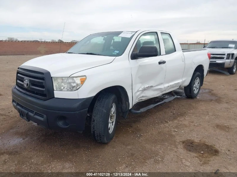 Toyota Tundra 4.6L V8, снимка 3 - Автомобили и джипове - 48840513