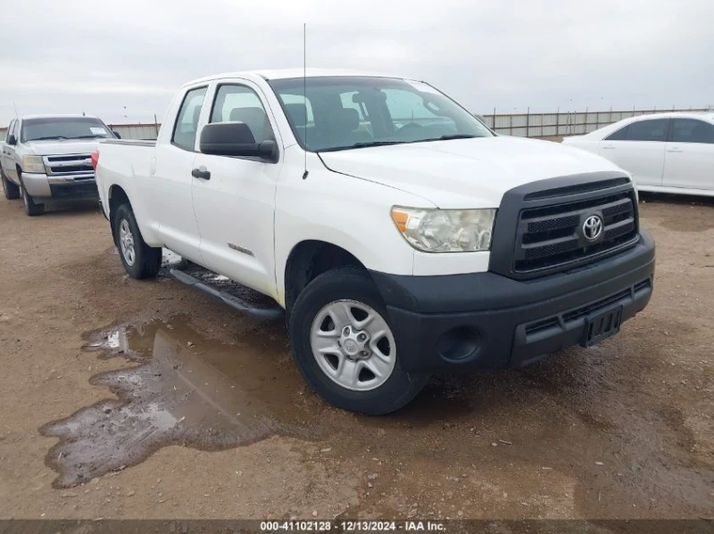 Toyota Tundra 4.6L V8, снимка 1 - Автомобили и джипове - 48840513