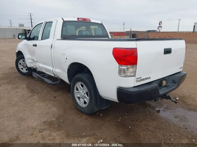 Toyota Tundra 4.6L V8, снимка 4 - Автомобили и джипове - 48840513