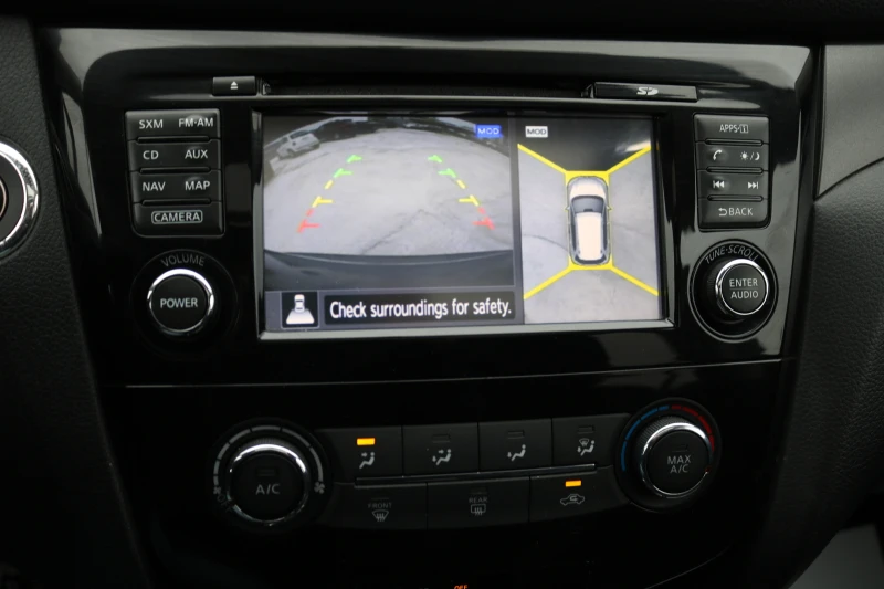 Nissan Rogue SV 2.5 4x4 7 Места, снимка 15 - Автомобили и джипове - 49897900