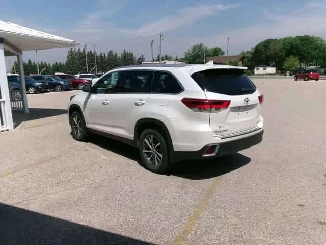 Toyota Highlander * CARFAX * БЕЗ ИНЦИДЕНТИ, снимка 4 - Автомобили и джипове - 54893205