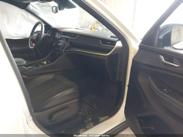Jeep Grand cherokee ALTITUDE 4X4, снимка 6 - Автомобили и джипове - 54943725