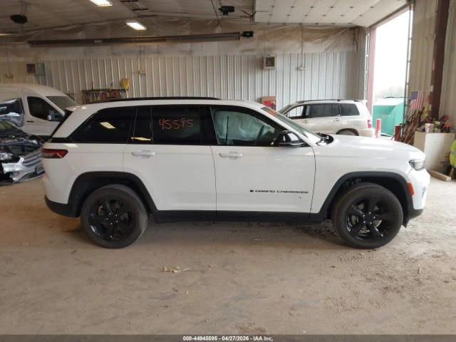 Jeep Grand cherokee ALTITUDE 4X4, снимка 9 - Автомобили и джипове - 54943725