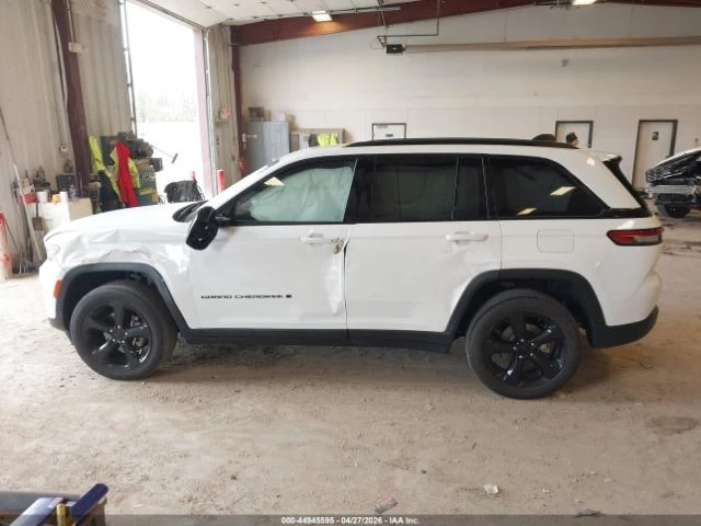 Jeep Grand cherokee ALTITUDE 4X4, снимка 10 - Автомобили и джипове - 54943725