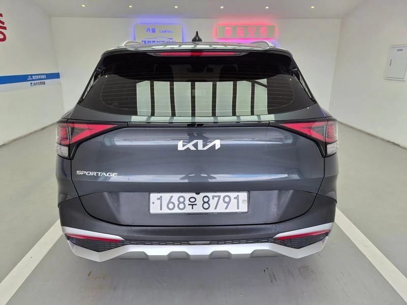 Kia Sportage Diesel 2.0 2WD| 184к.с.| ВКЛ.ТЕХНОТЕСТ, снимка 4 - Автомобили и джипове - 55517580