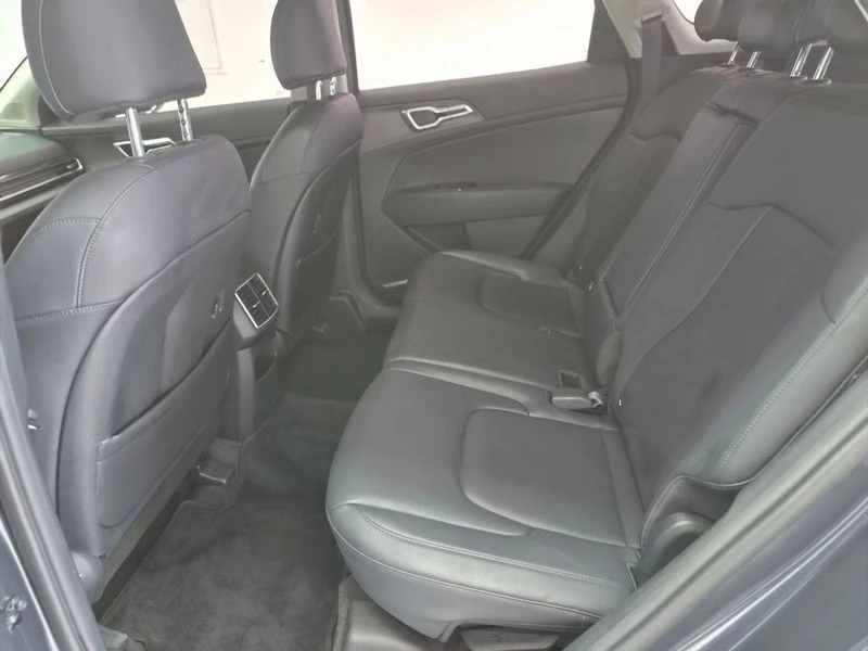 Kia Sportage Diesel 2.0 2WD| 184к.с.| ВКЛ.ТЕХНОТЕСТ, снимка 8 - Автомобили и джипове - 55517580