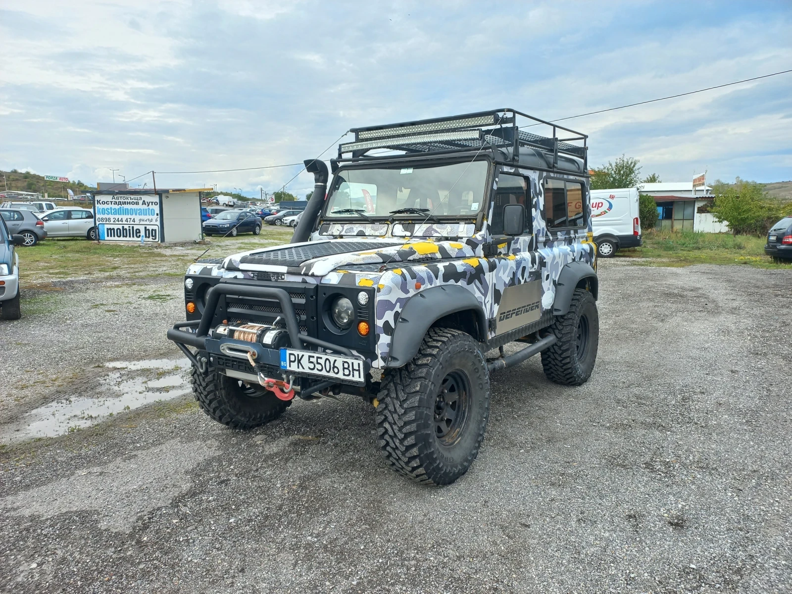 Land Rover Defender 4.6i - изображение 2