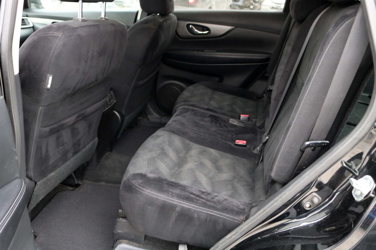 Nissan Rogue SV 2.5 4x4 7 Места - изображение 8