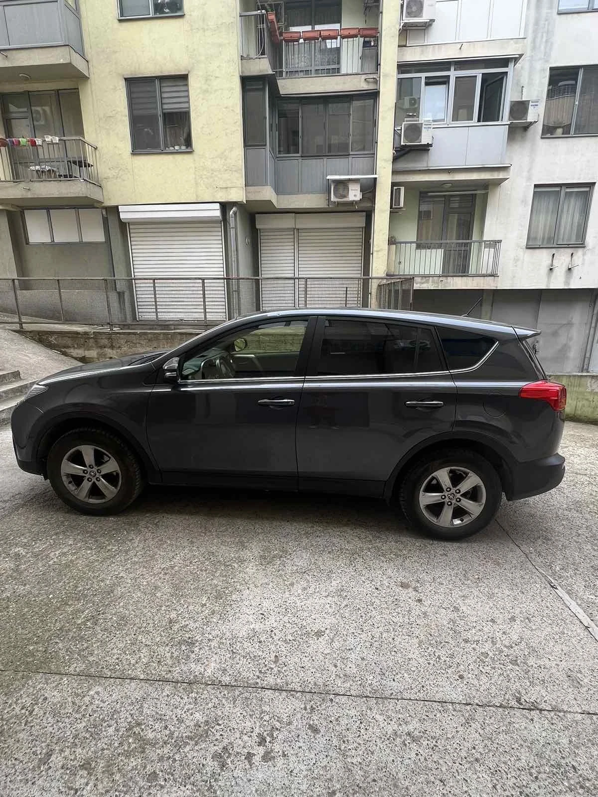 Toyota Rav4 2.2 D-4D 4x4  - изображение 3