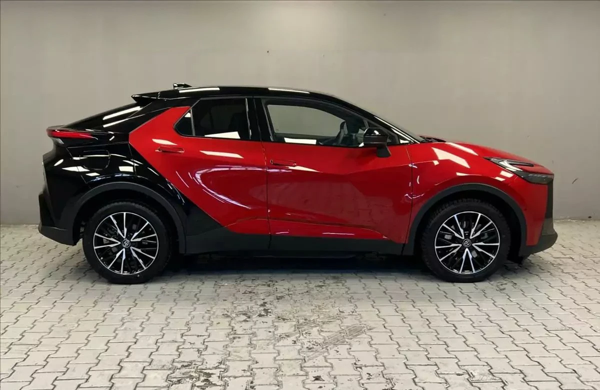Toyota C-HR 2.0 PHEV GR SPORT PREMIERE EDITION - изображение 3