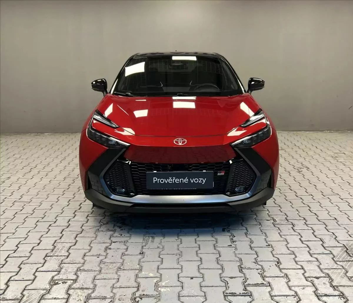 Toyota C-HR 2.0 PHEV GR SPORT PREMIERE EDITION - изображение 2