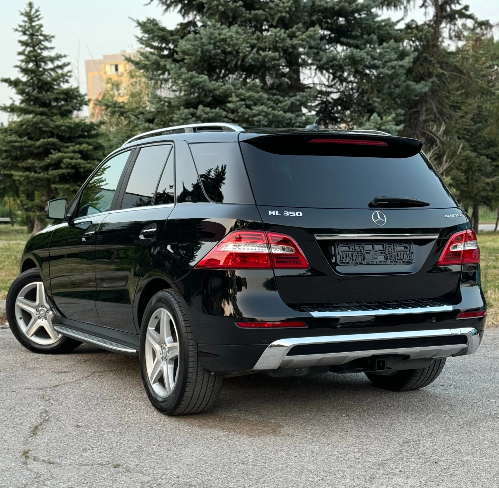 Mercedes-Benz ML 350 134 000км* AMG* ПОДГРЕВ* 360* ПАНОРАМА* PARK ASSIS - изображение 4