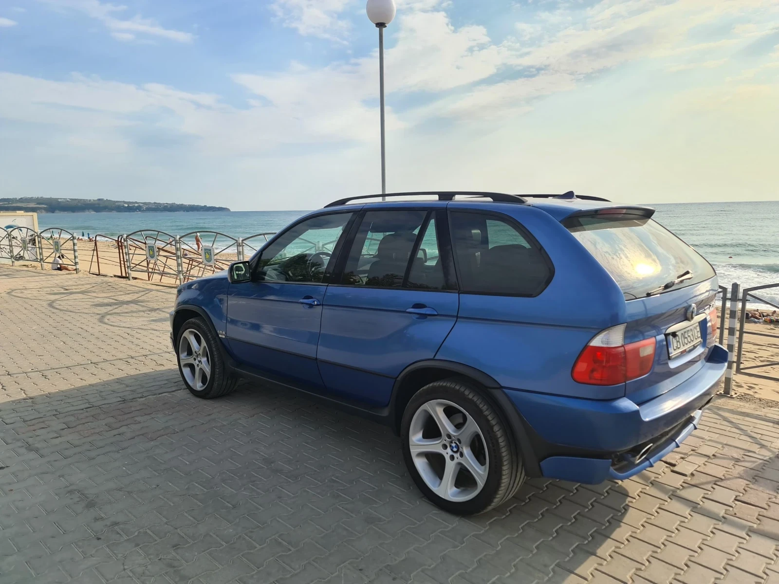 BMW X5 4.6is - изображение 3