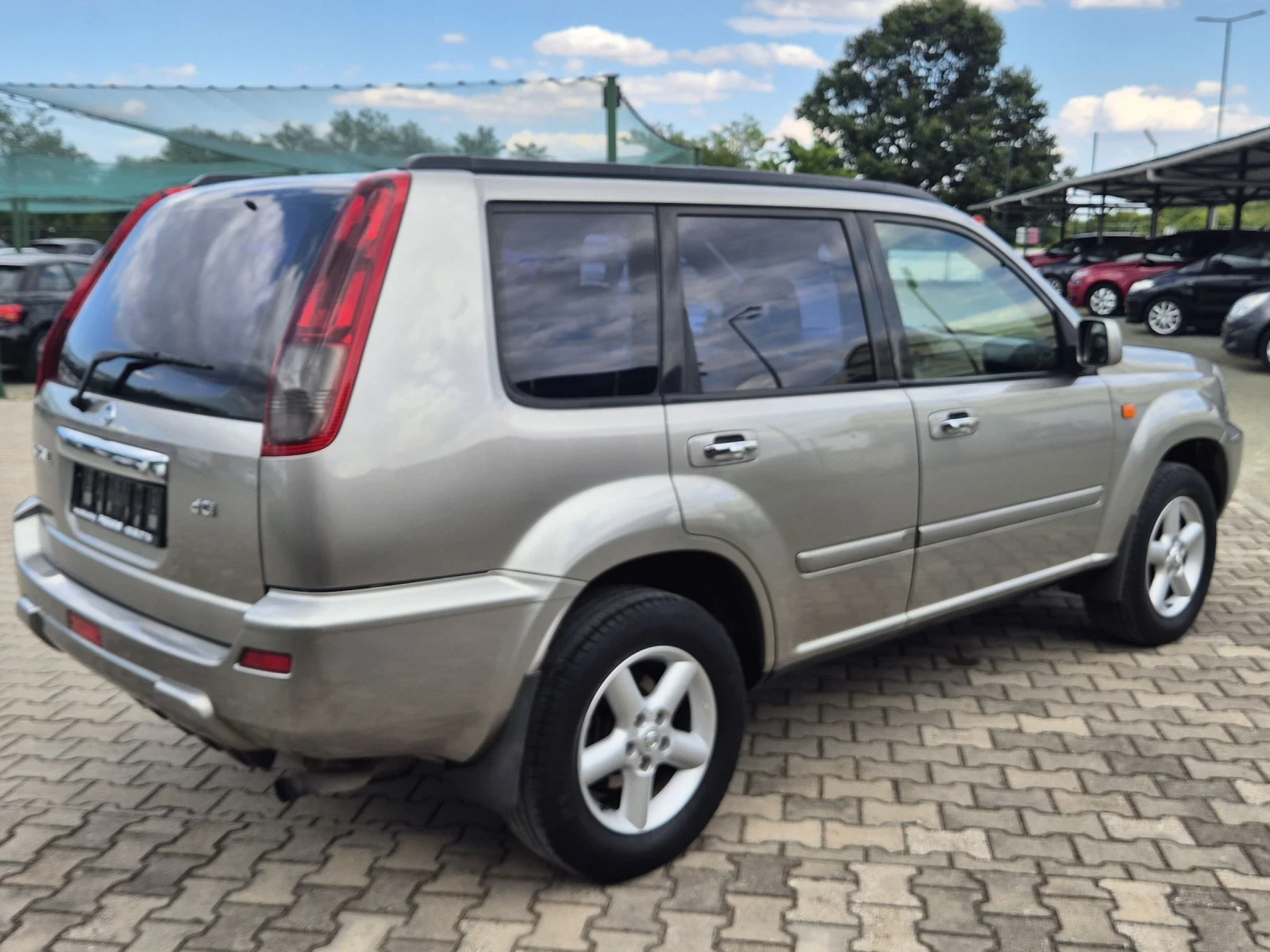 Nissan X-trail 2.2 дез 115к.с. - изображение 7