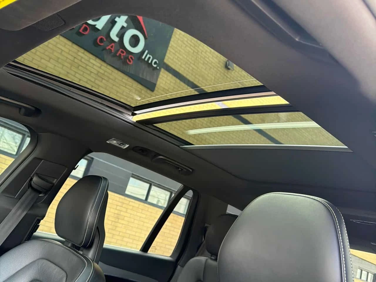 Volvo Xc90  | T6 R Design | Heads up | 360 camera | CARFAX, снимка 17 - Автомобили и джипове - 53825451