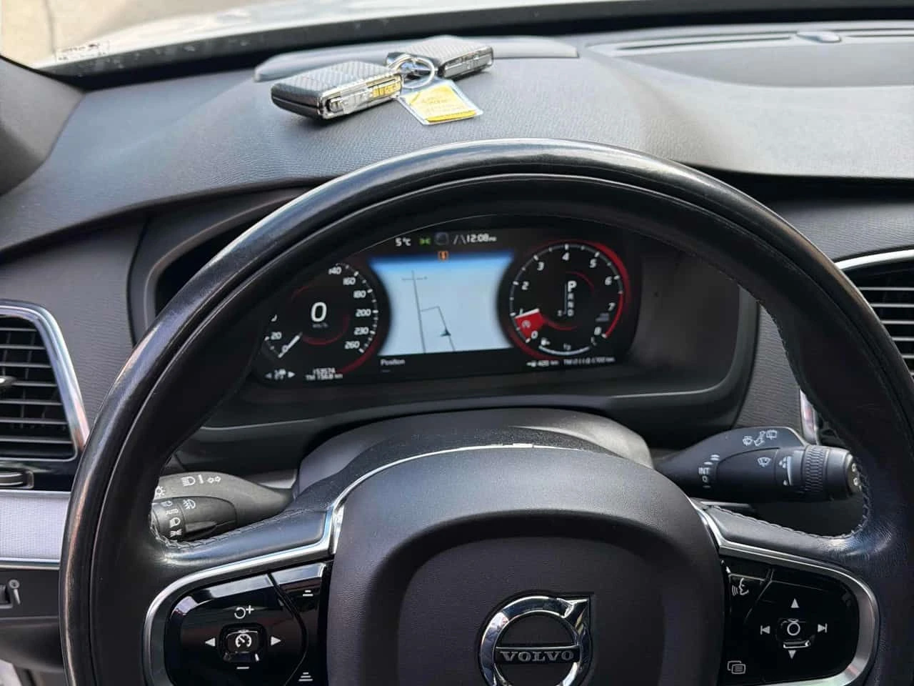 Volvo Xc90  | T6 R Design | Heads up | 360 camera | CARFAX, снимка 12 - Автомобили и джипове - 53825451