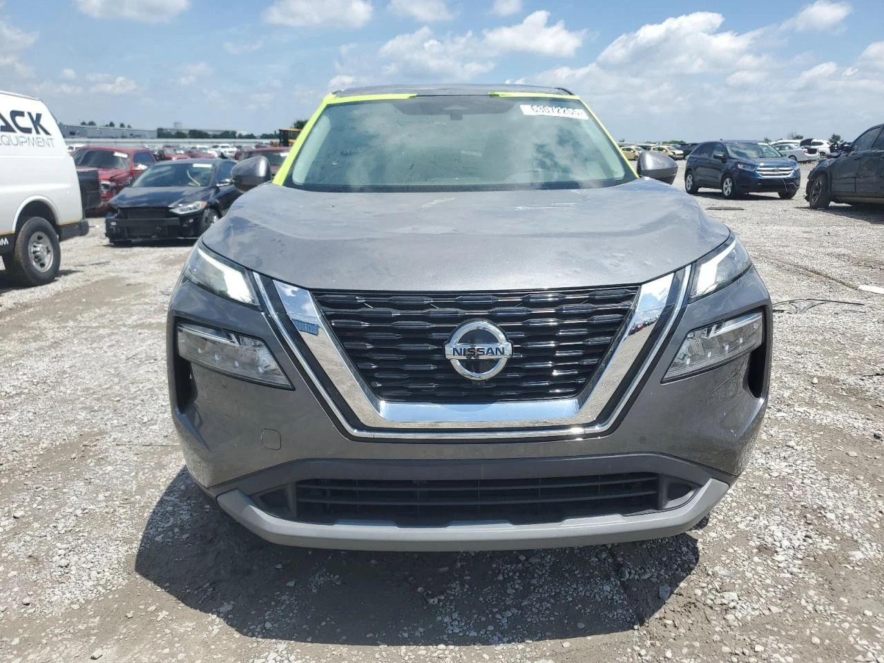 Nissan Rogue SV, снимка 2 - Автомобили и джипове - 53894332