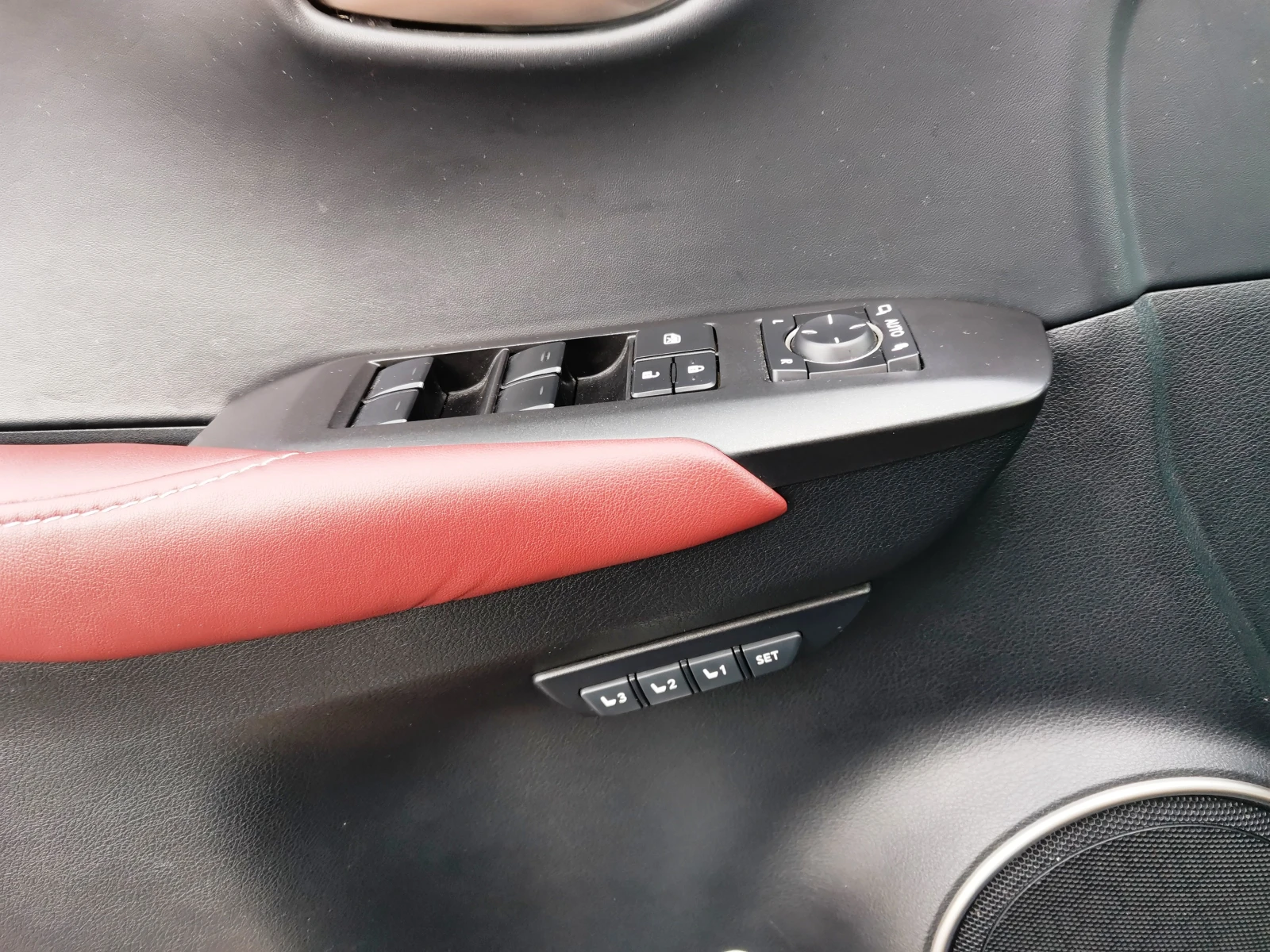 Lexus NX 300h LUXORY/HIBRID/LPG, снимка 12 - Автомобили и джипове - 54229916