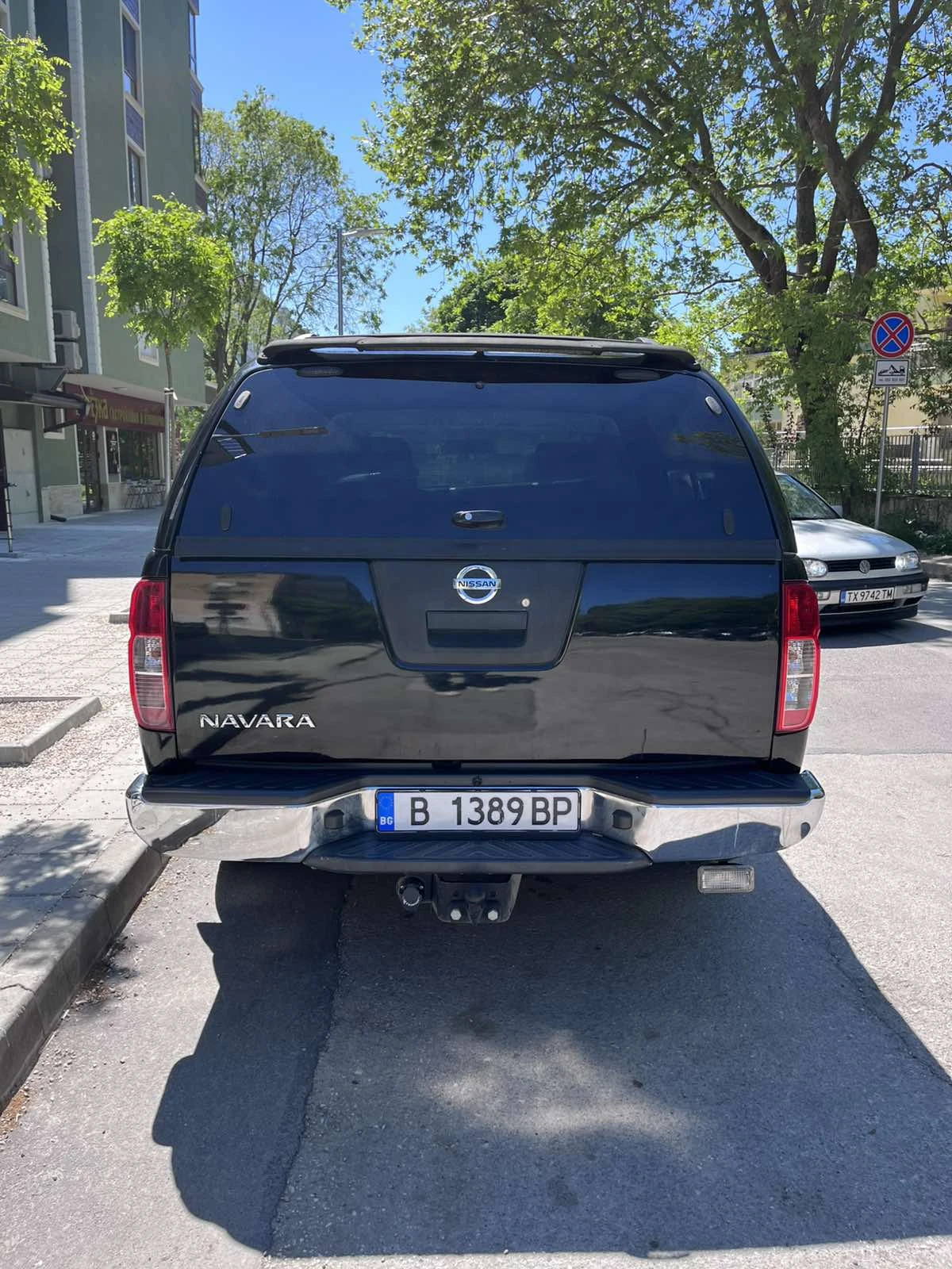 Nissan Navara 2.5 ТD, снимка 4 - Автомобили и джипове - 54821968
