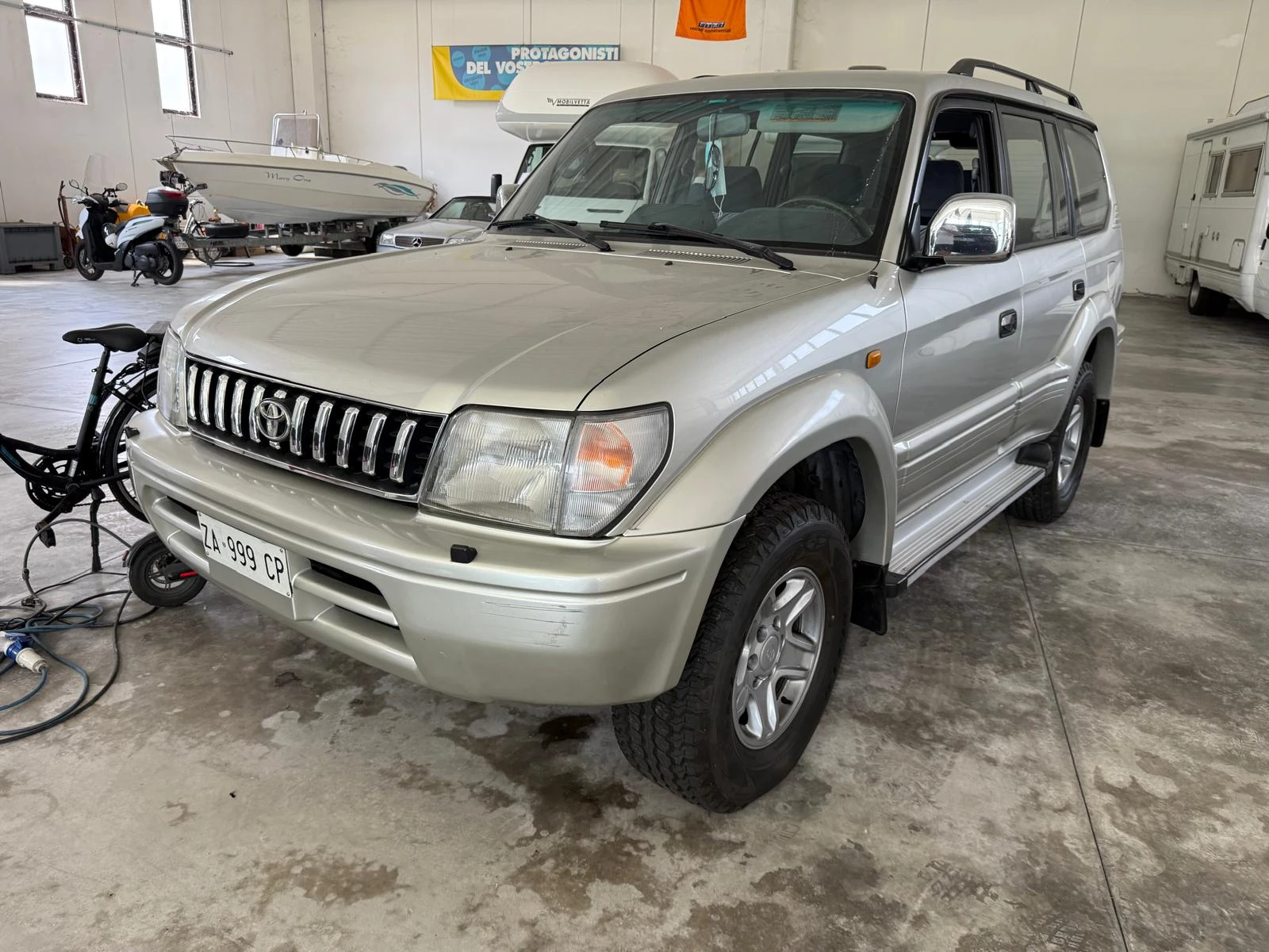 Toyota Land cruiser 3, 0ТDi-125kс* 4Х4* БЛОКАЖИ* ДЪЛГА БАЗА* КЛИМАТИК*