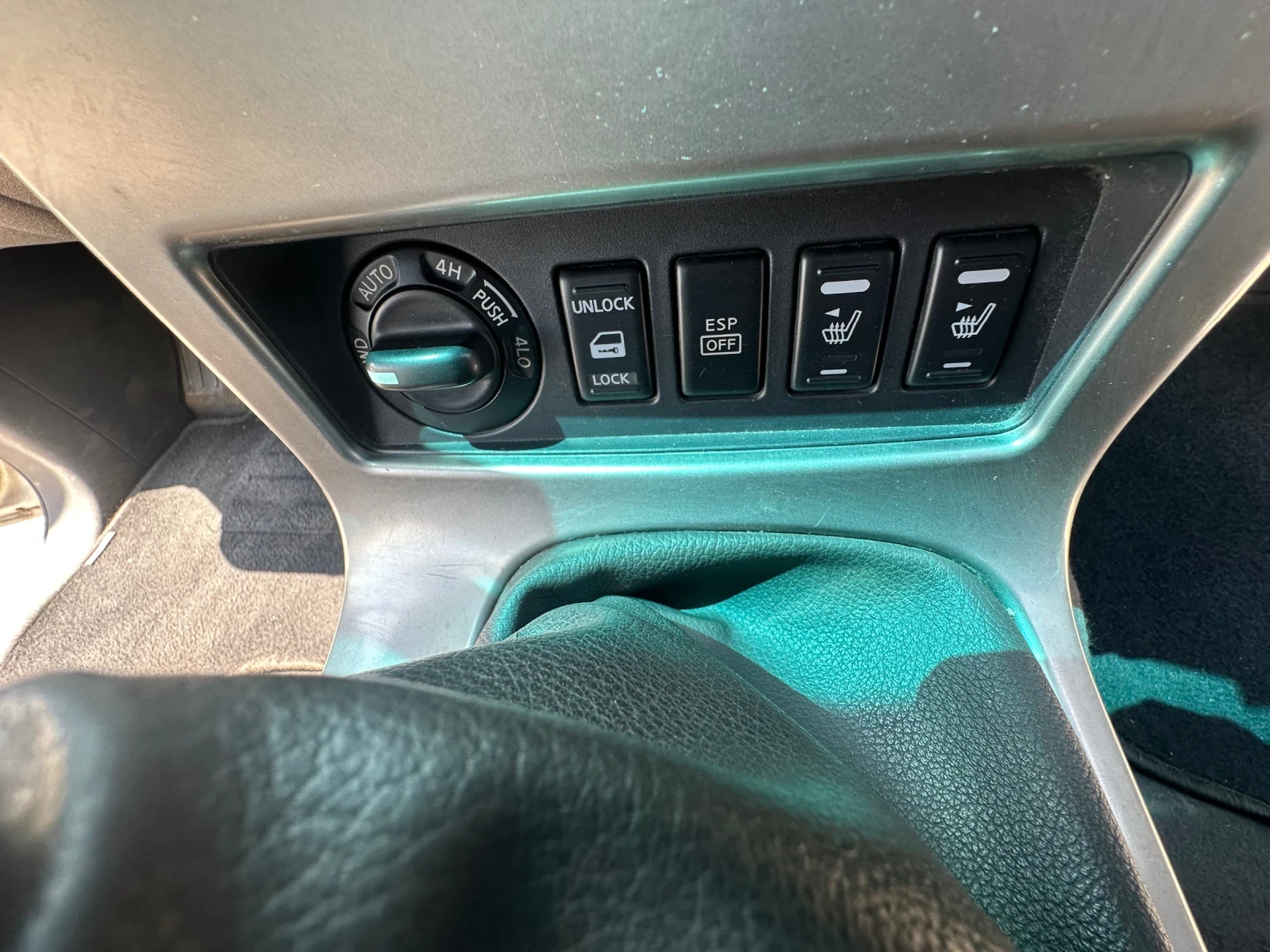 Nissan Pathfinder 2.5 DCI, снимка 12 - Автомобили и джипове - 55557973