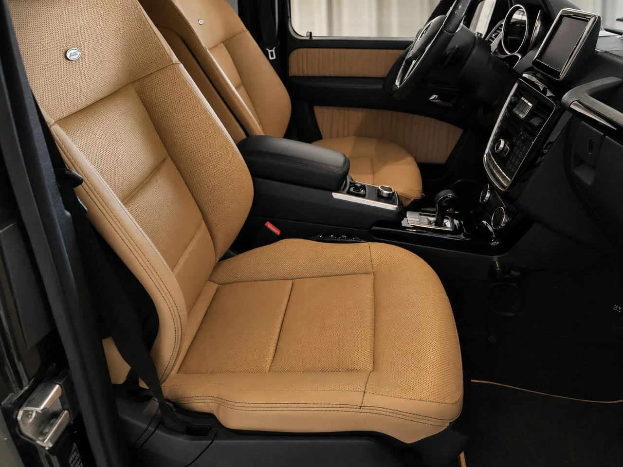 Mercedes-Benz G 500 V8* AMG* DESIGNO* * * * ОЧАКВАН ВНОС* * * , снимка 5 - Автомобили и джипове - 55589983