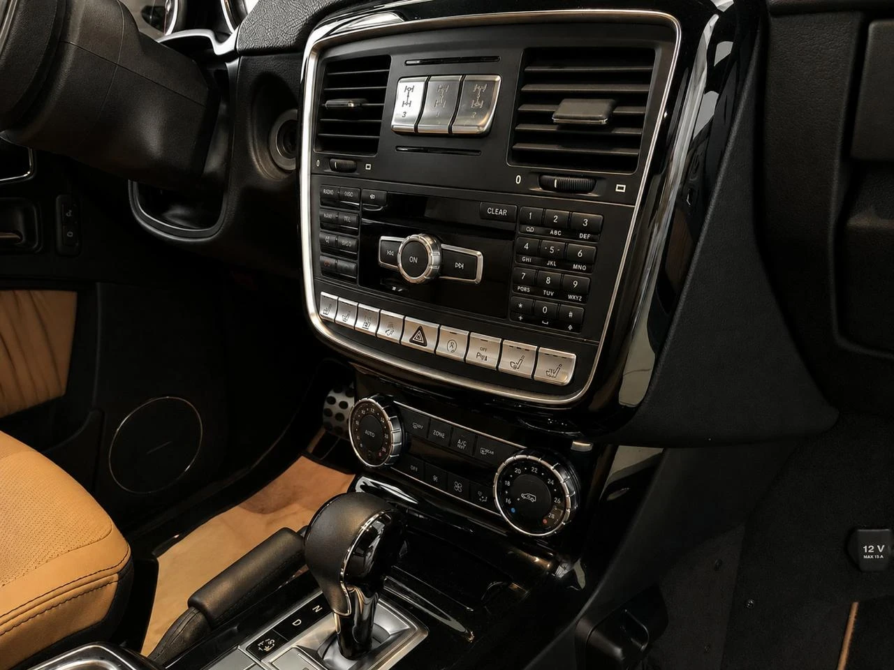 Mercedes-Benz G 500 V8* AMG* DESIGNO* * * * ОЧАКВАН ВНОС* * * , снимка 3 - Автомобили и джипове - 55589983
